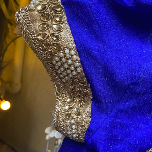6️⃣5️⃣0️⃣ Saree Blouse. Size - M-L - Picture 11 of 13